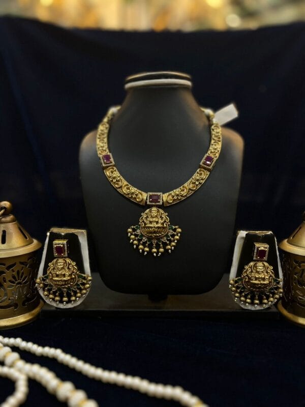 Lakshmi  Ruby set(Big kundan, Ruby Earrings) - Image 2