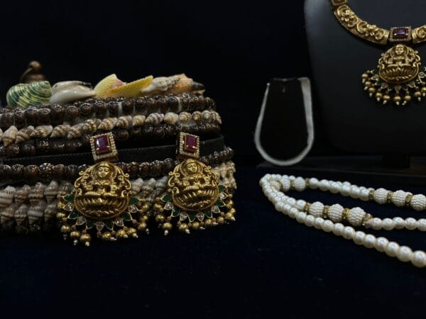 Lakshmi  Ruby set(Big kundan, Ruby Earrings) - Image 3