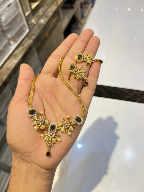 Short 1-Grm gold necklace with Earrings