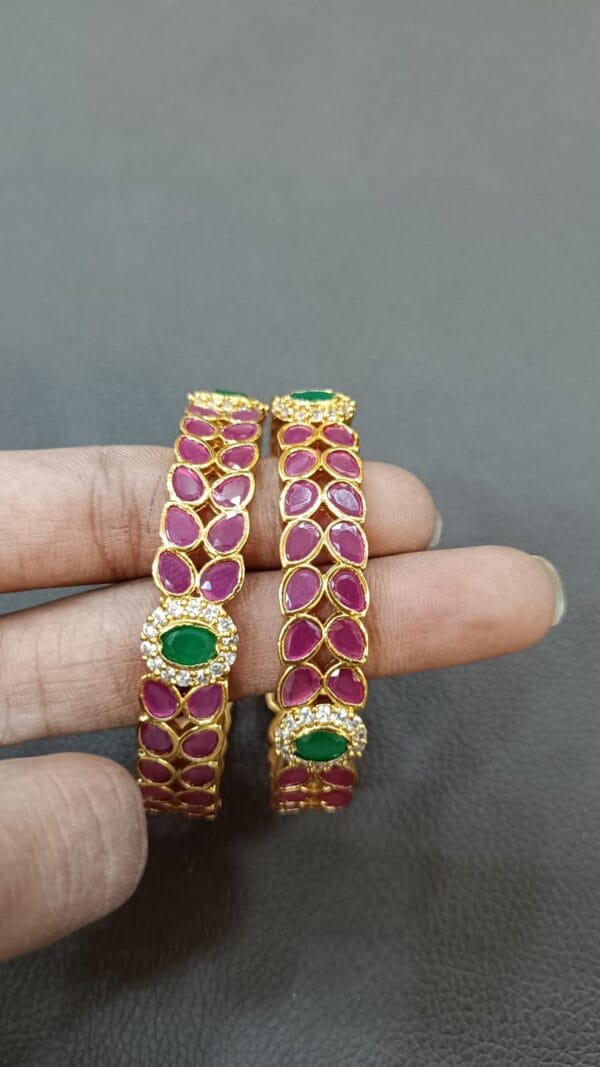 Ruby Leaves Bangle set